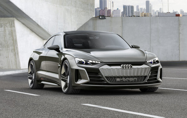 A la caza del Tesla Model S: Audi muestra su berlina e-tron GT