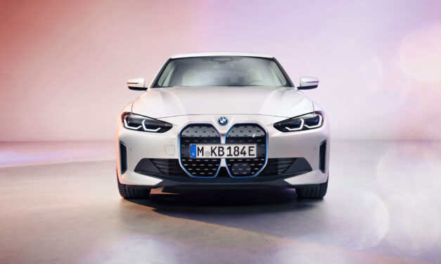 BMW desvela su próxima berlina eléctrica i4 en la conferencia anual del grupo