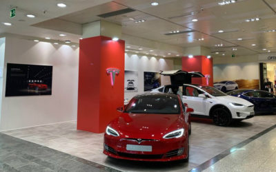 Tesla inaugura tienda en València