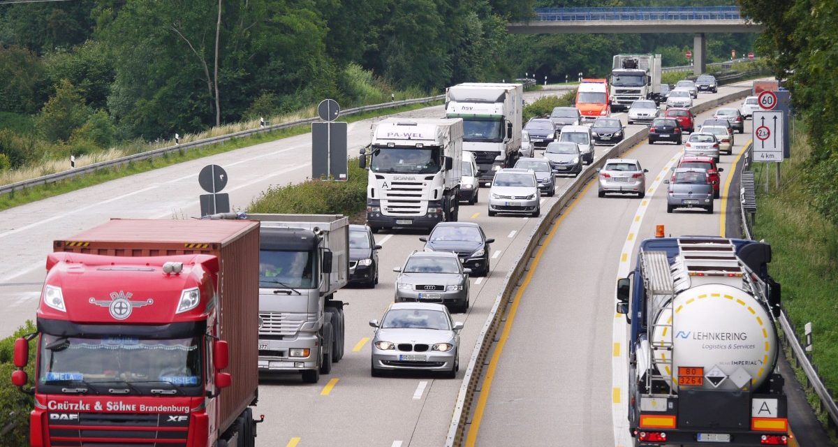 Bruselas respalda la reducción de las emisiones de los camiones