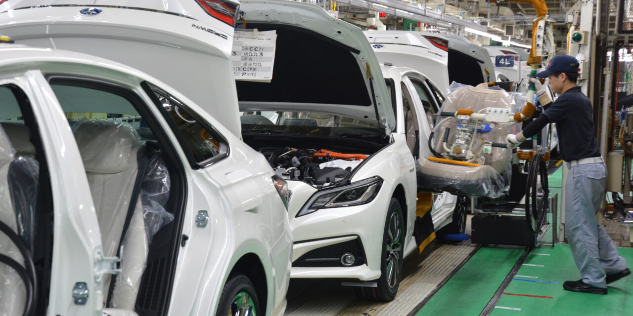 Toyota, Hino e Isuzu se alían en coches eléctricos, de hidrógeno y autónomos