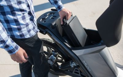 Los fabricantes de motos eléctricas apuestan por las baterías intercambiables